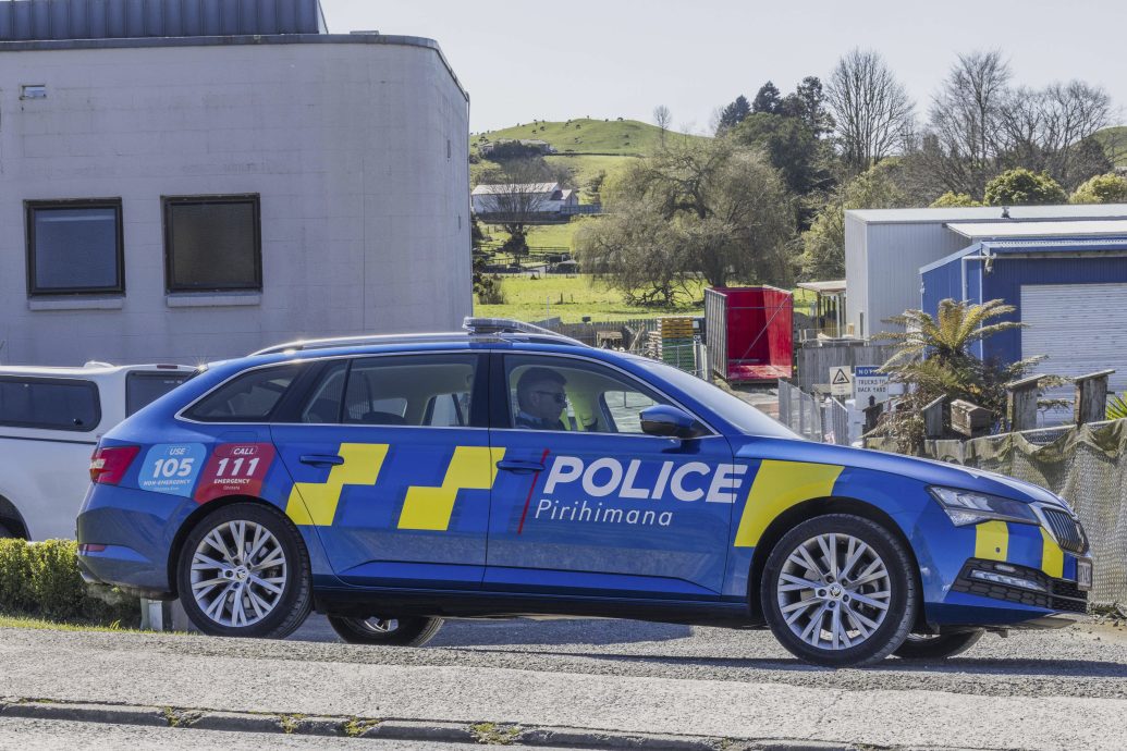 在逃近4年 纽国男子在与警方的枪战中丧生