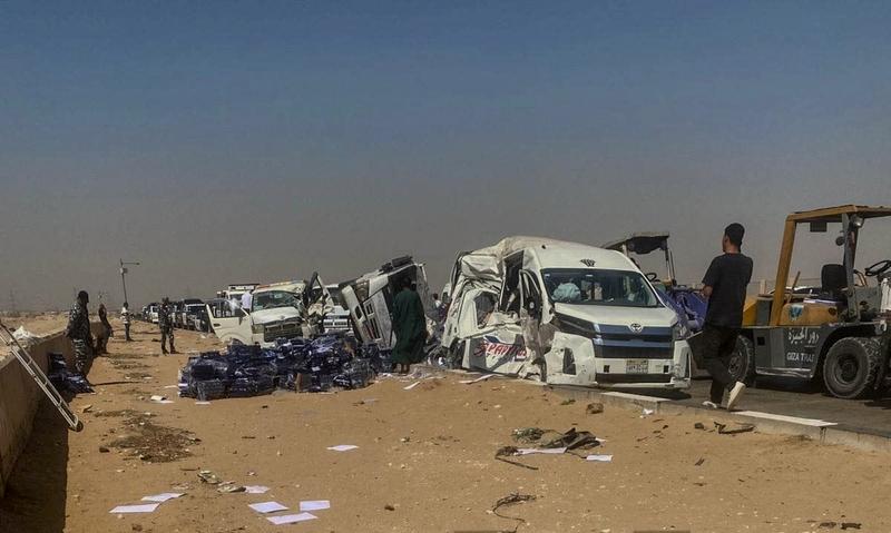 埃及吉萨金字塔附近严重车祸 中国公民2死3伤