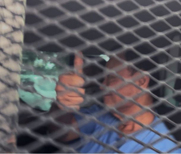 塔辛被转移到中央监狱 穿囚衣画面曝光 