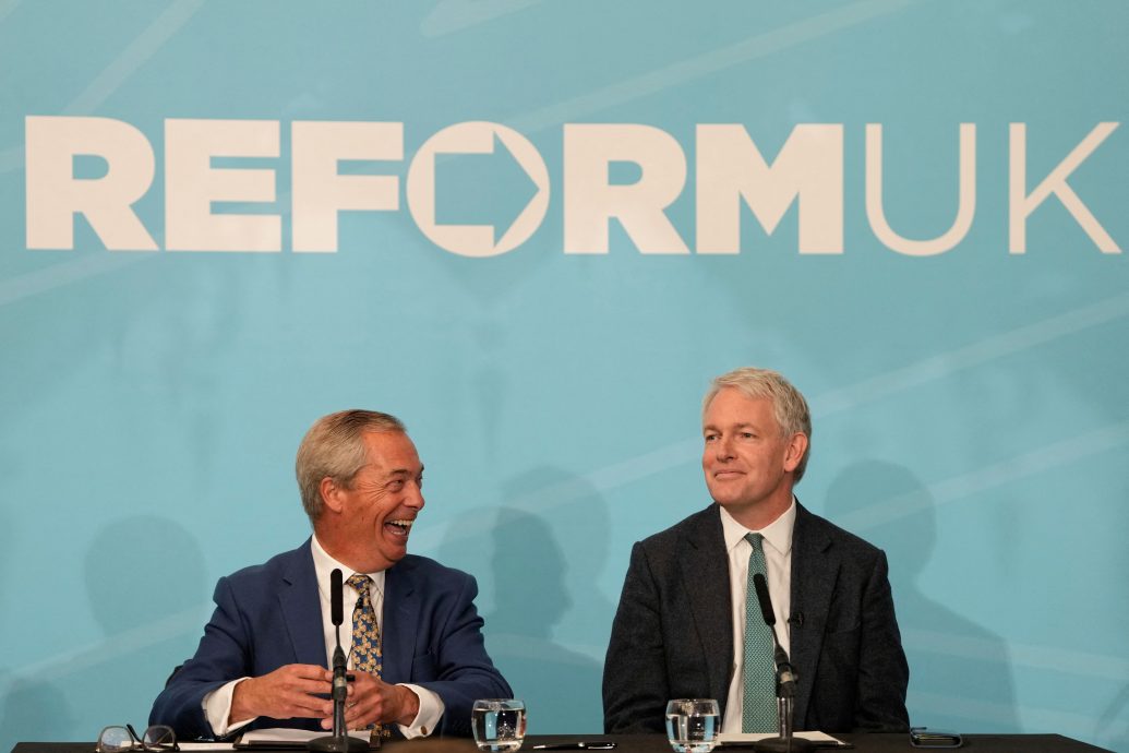 声称“保守党已经完了” 英国议员转投改革党