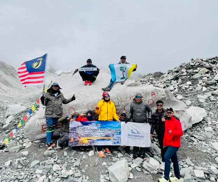 (大北马)威省市政厅团队成功登上珠峰南大本营创壮举