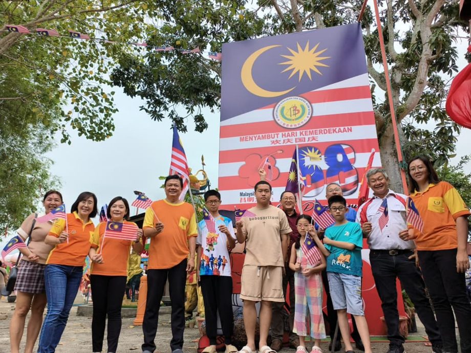 (大北马）三圣慈善福利中心办祭拜孔子，培养孩童信念与努力