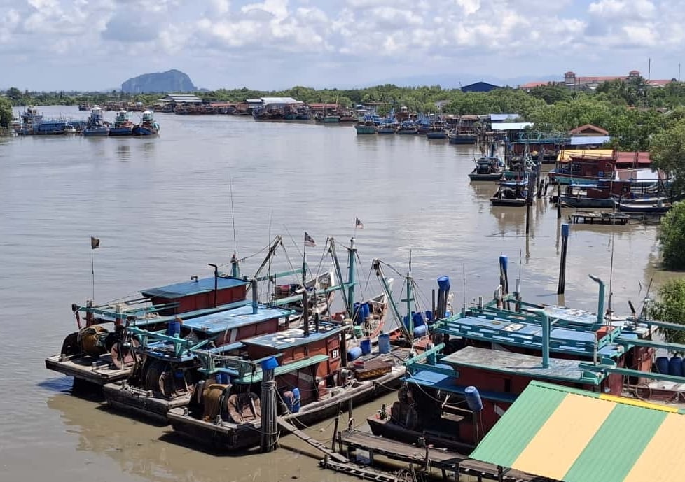 (大北马)渔船“MyMinyak”应用程式复杂,吉打港口船主一片怨声