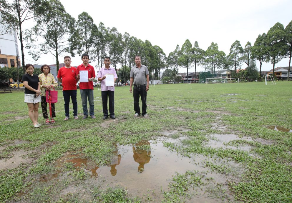 大都会-余保凭记者会:草场不提升 徒浪费/4图