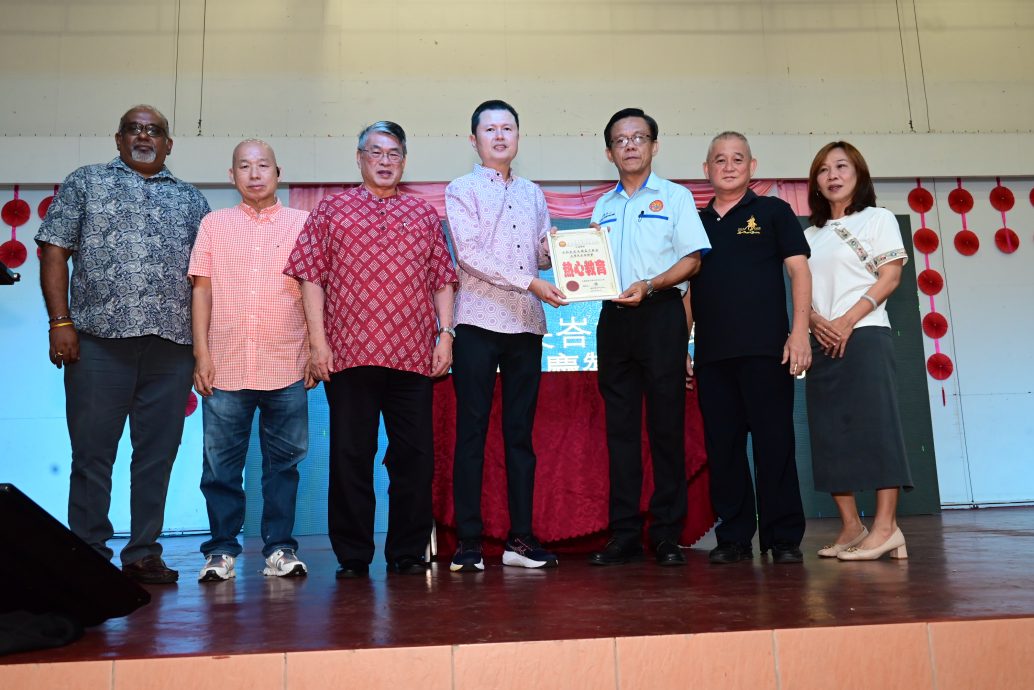 大都会-士拉央峇鲁忠义庙中元节晚宴/3图