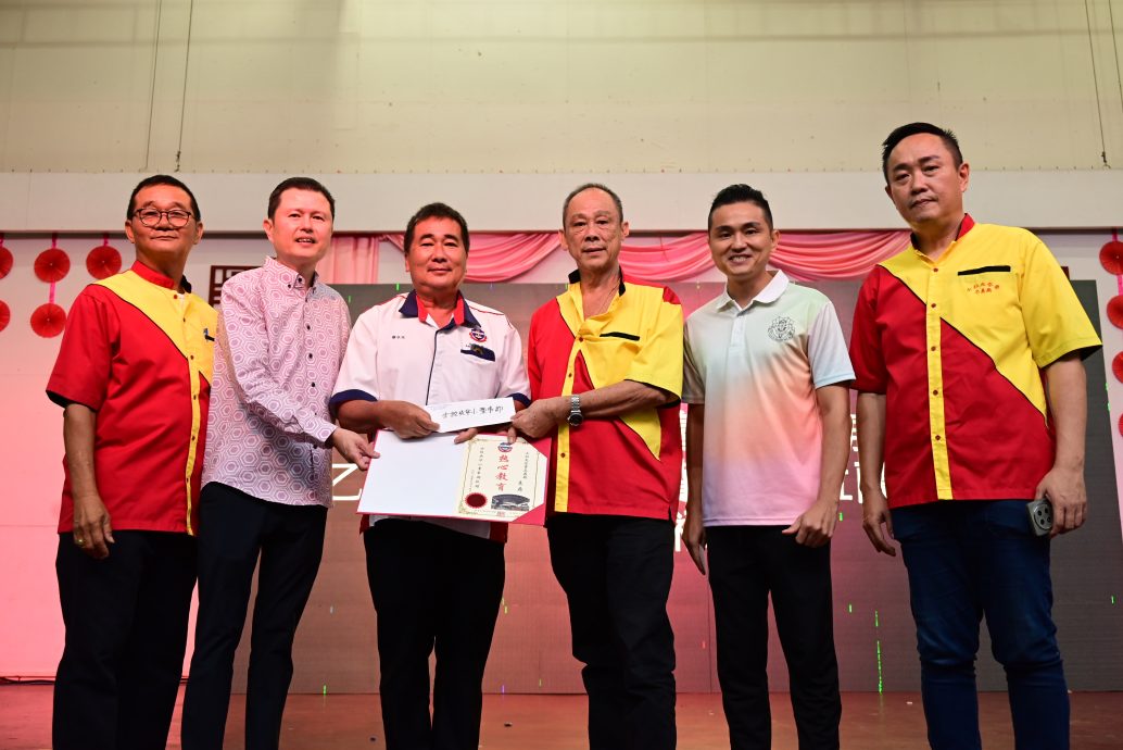 大都会-士拉央峇鲁忠义庙中元节晚宴/3图