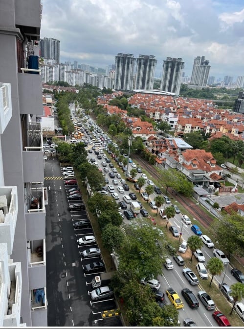 大都会-居民反对建国际学校