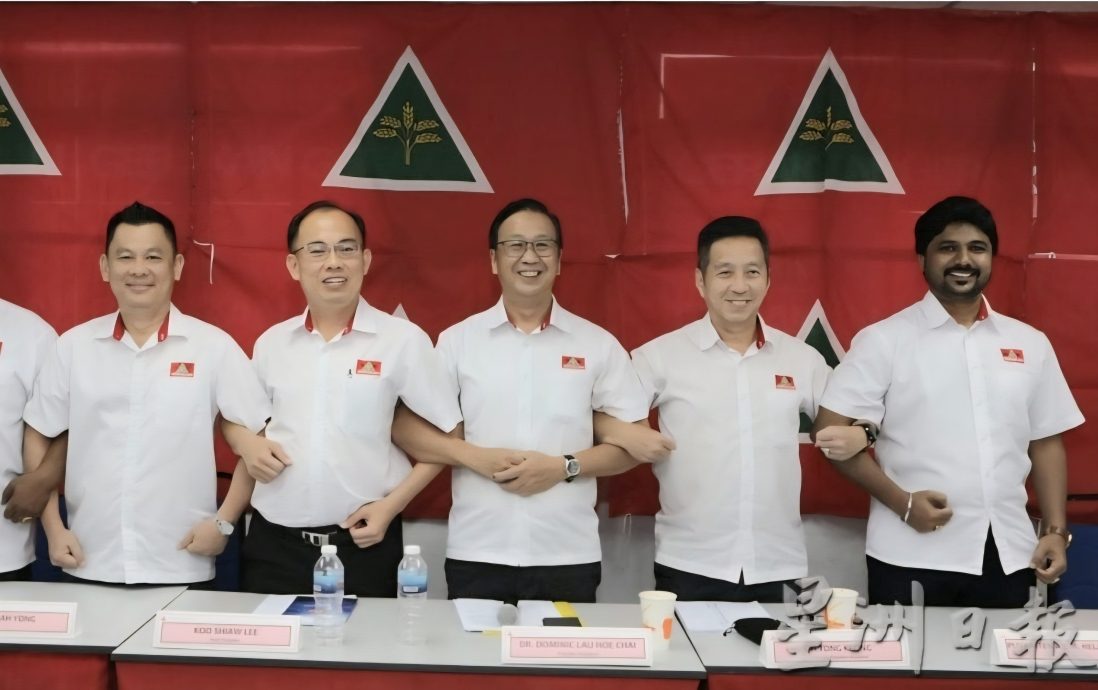 大都会 /说亮话 / 民政在伊党心中份量越来越低/李景志