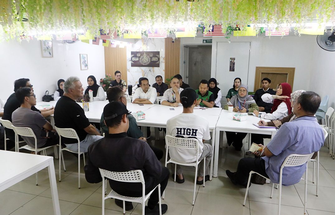 大都会/卫生部正探讨在阿罗街实施禁烟区的可能性 进行问卷调查收集民意