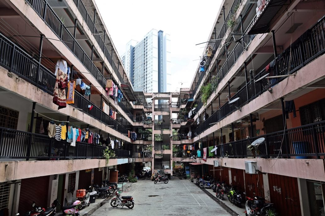 大都会/封面/2025年城市翻新法案引市民疑惑忧虑 老屋主不希望把高昂管理费开销 转嫁子女埋单