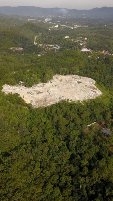 大都会/封面副文/乌冷甘榜双溪德加里出现非法垃圾场