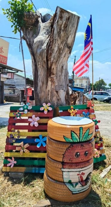 大都会/封面/班村12装置艺术勇闯雪新村复兴计划