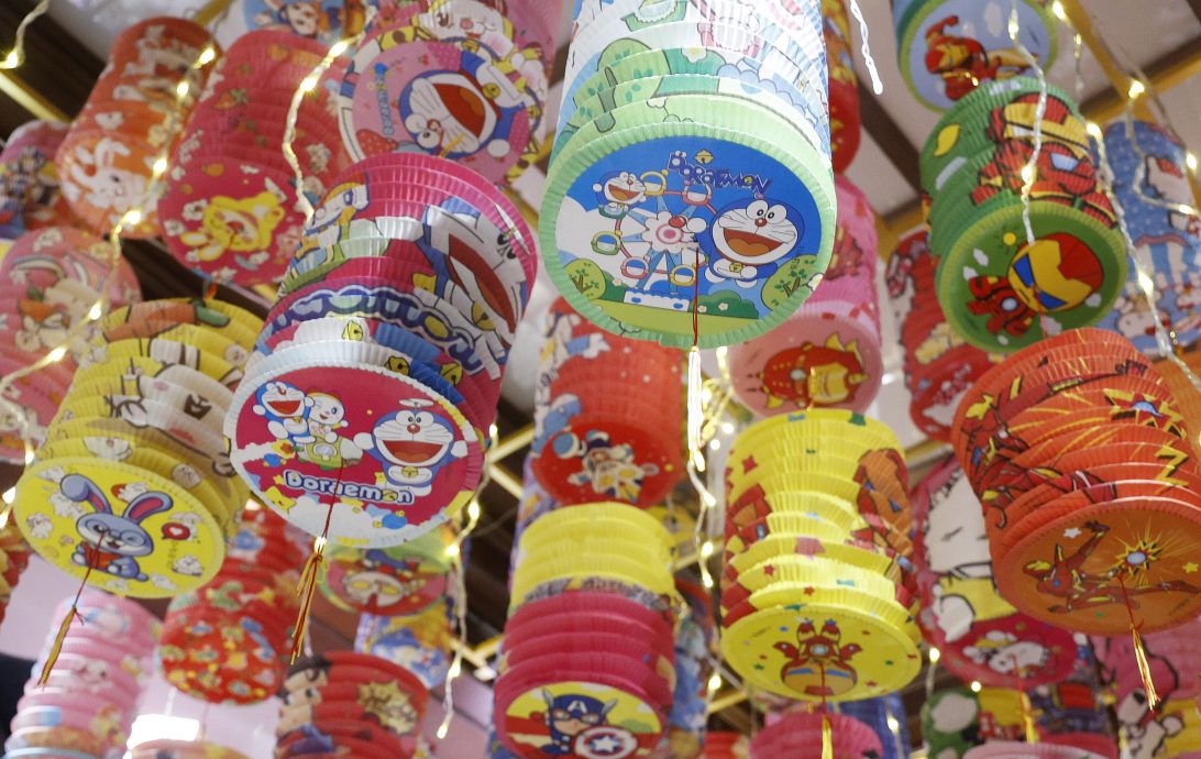 大都会/封面/走访中秋节灯笼市场