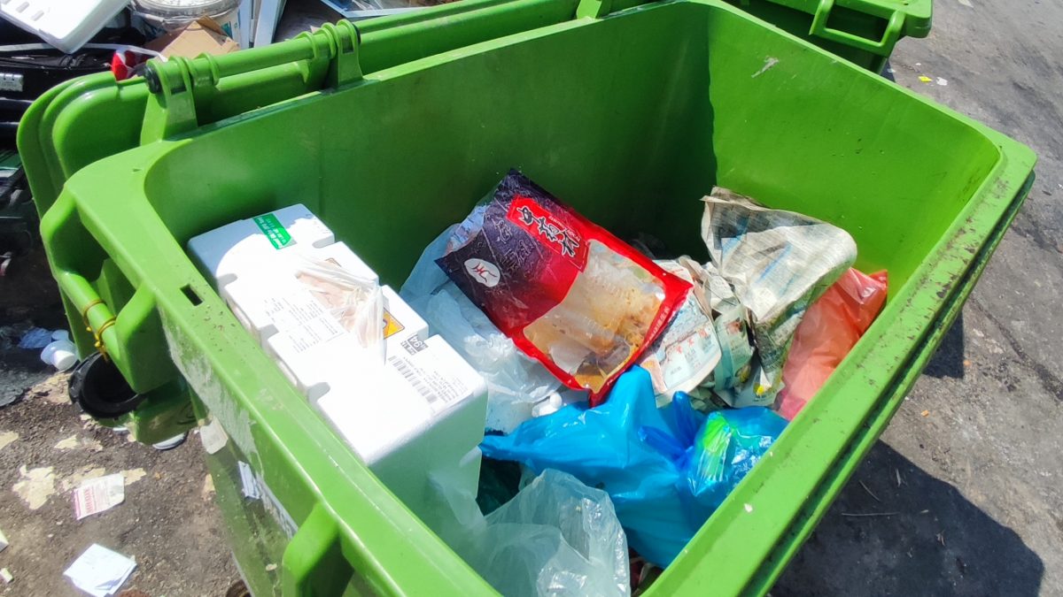 大都会封面／郭素沁巡大城堡巴刹公会装CCTV揪“垃圾虫”／14图