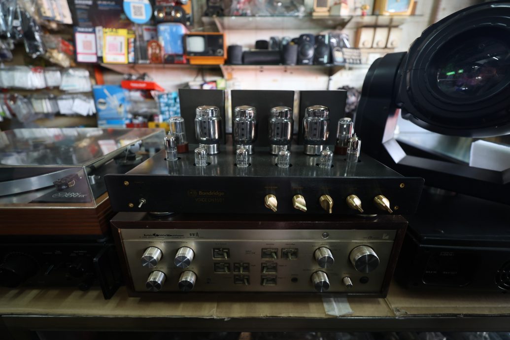 大都会/特职世界系列/9月10日见报/温金陆师傅的万能之手赋予新生命 报废电器死而复生