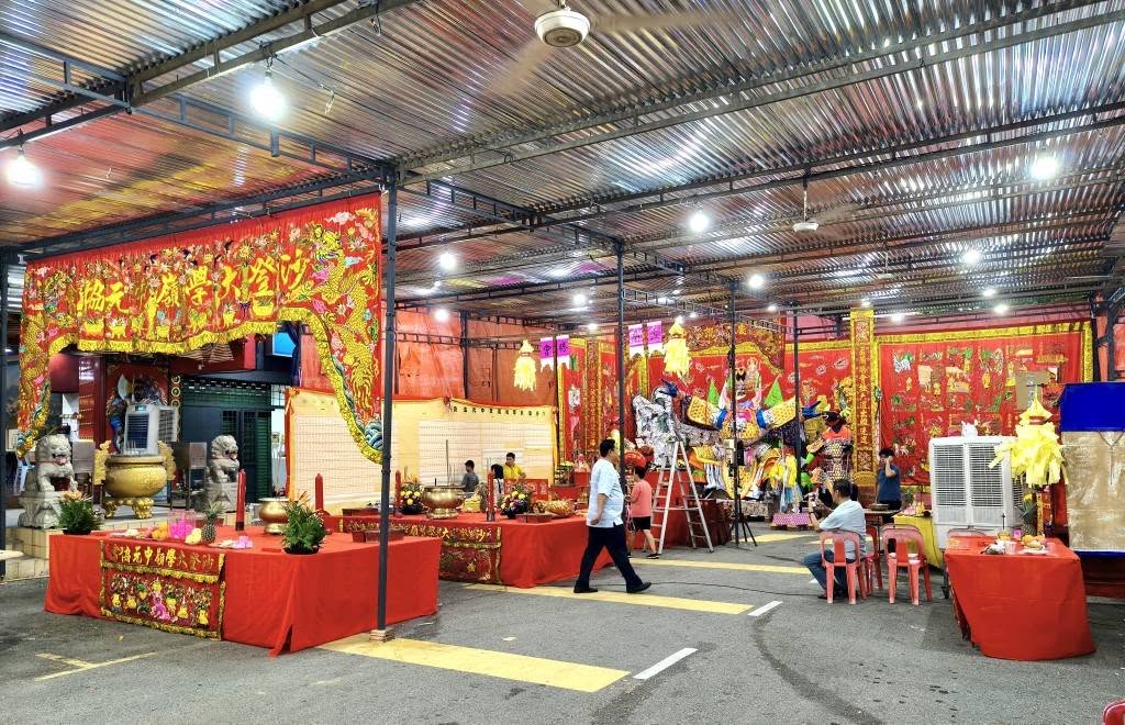 大都会／（双头之二）盂兰胜会组织对晚宴移师酒家办的看法／7图