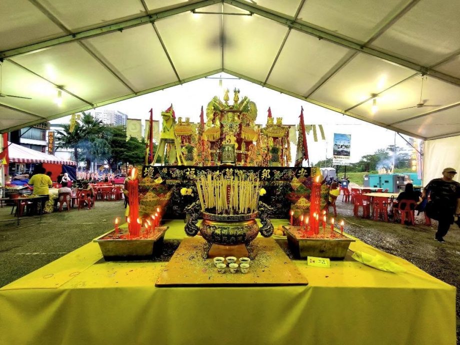 大都会／（双头之二）盂兰胜会组织对晚宴移师酒家办的看法／7图