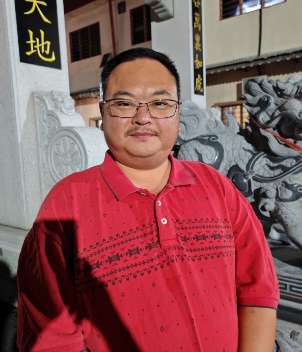 大都会：仁嘉隆“今时月、古早味”中秋长桌宴，吸引逾千村民踊跃参与