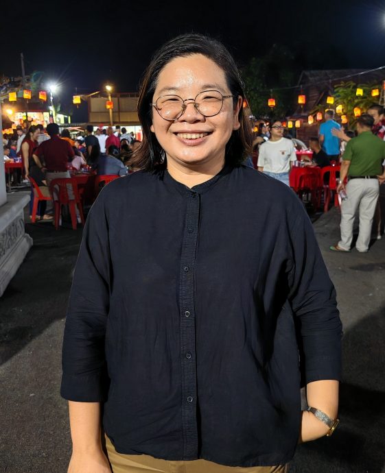 大都会：仁嘉隆“今时月、古早味”中秋长桌宴，吸引逾千村民踊跃参与