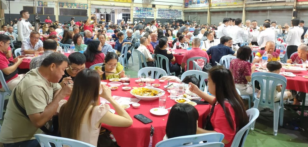 大都会:雪州西区圣约翰救伤队18周年慈善晚宴筵开75席顺利圆满举行