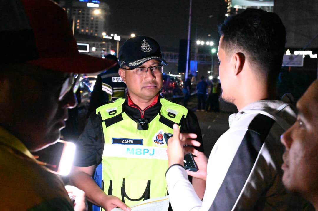 大都会/MBPJ采取行动取缔非法广告牌