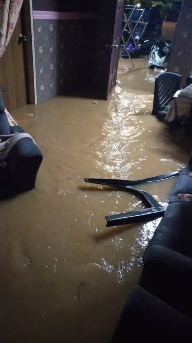 天气转晴166灾黎回家 乌雪安南2救灾中心关闭