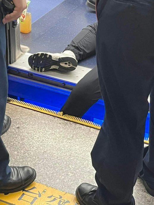 女乘客疑失足脚卡港铁罅隙 小腿严重扭曲消防救出送院