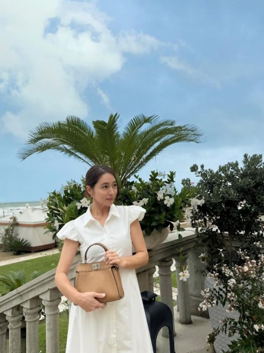 威尼斯影展|孙艺真李珉廷互拍斗美 李炳宪揽腰护妻放闪