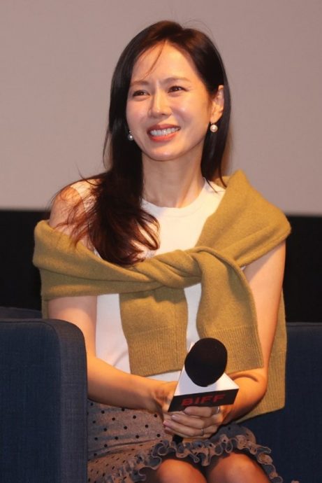 嫌弃玄彬对剧本不认真 孙艺真在家避谈工作