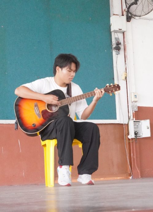 学海学记|校园报道|主文|教师化身运动员 创意造型大比拼