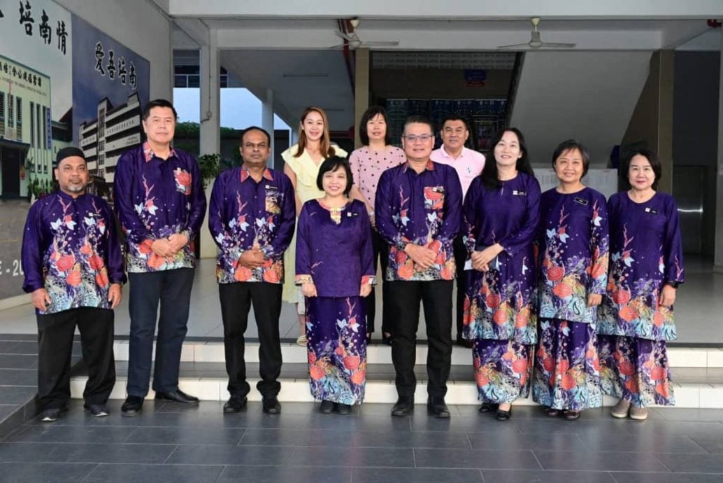 学海学记|校园报道|曾秋亮往女中掌校 培南华中办欢送会