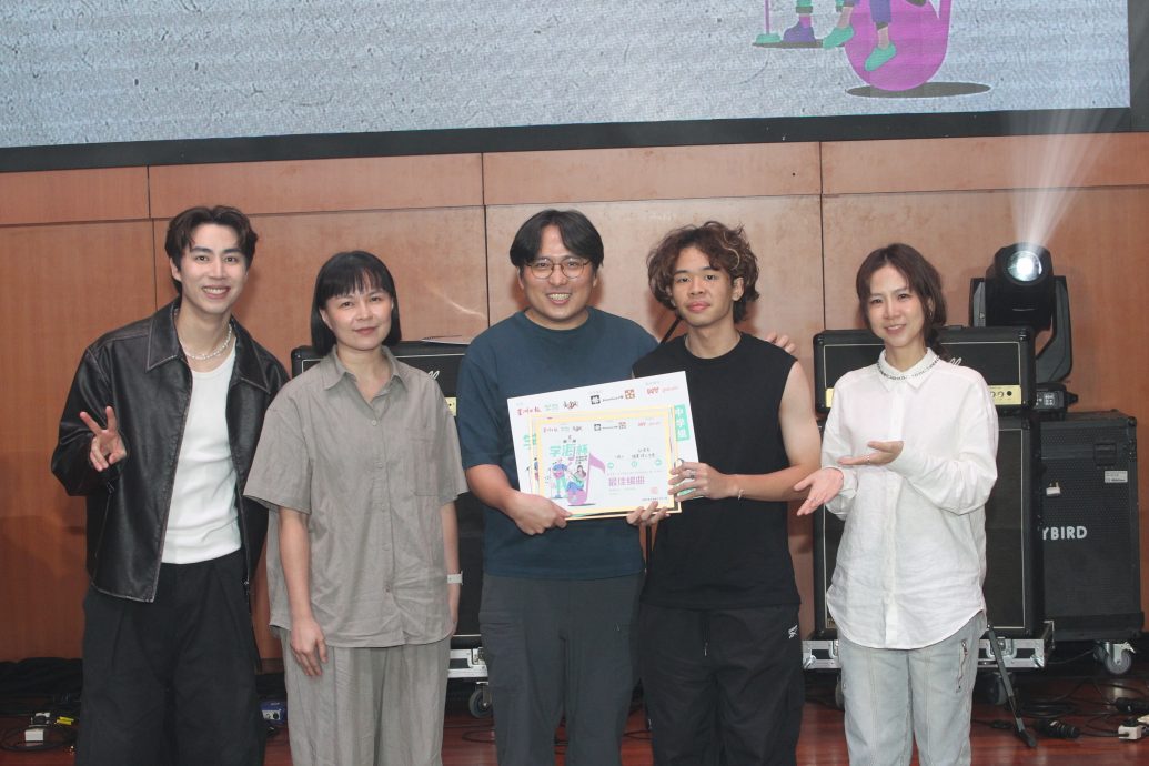 学海杯|《流浪诗人》横扫5奖称霸中学组 大专组郑旻旻独揽7奖成大赢家