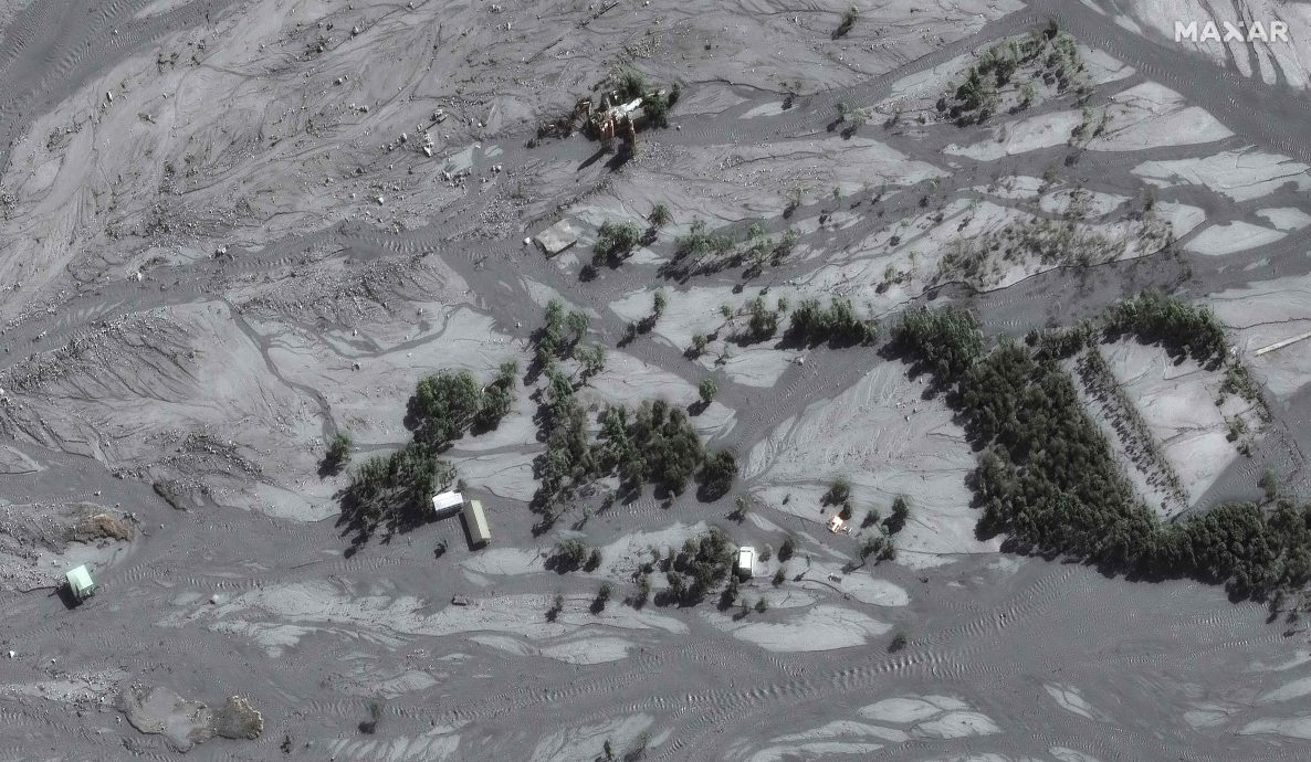  宛如铺上水泥 莲光复乡卫星对比照曝光 