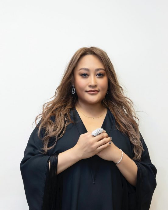 家家提台风灾情失言挨轰 亲姐叹:没法救你了