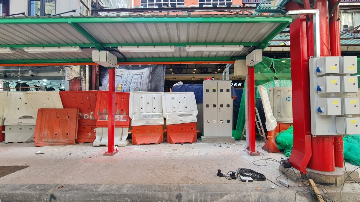 封面-大都会-茨厂街美化工程再引人诟病/10图