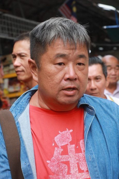 封面-大都会：多个小贩公会交反对信给游佳豪／7图