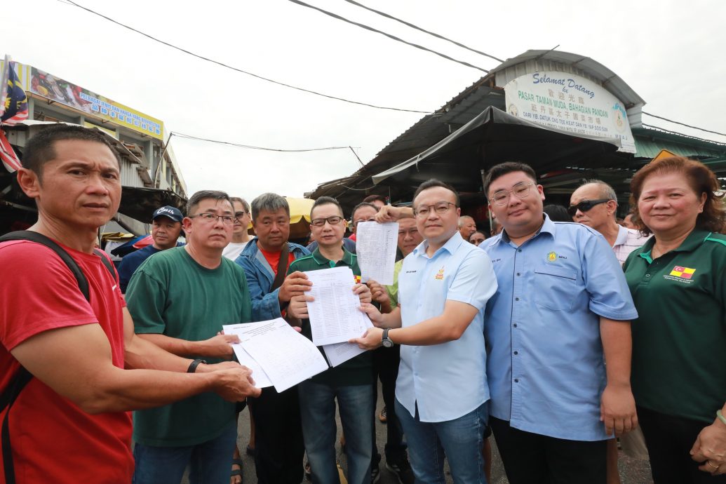 封面-大都会：多个小贩公会交反对信给游佳豪／7图