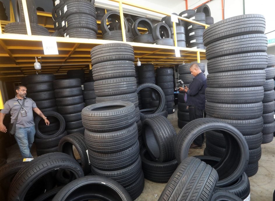 封面∕涉嫌违规 包括操纵价格 反贪会查轮胎行业