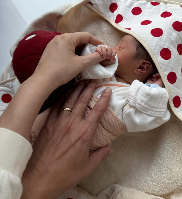 小儿子提早报到!杨祐宁升格三宝爸