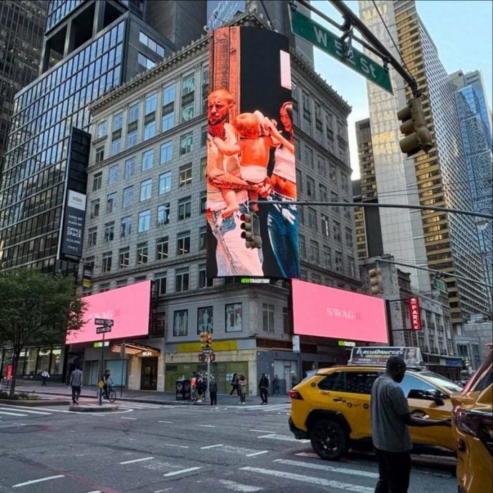 小贾不足2个月再出新专辑 粉丝熬夜“在线等”