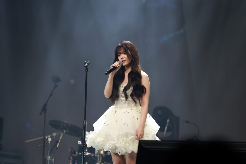 尚未取名就急着唱 苡慧台上为新歌征名