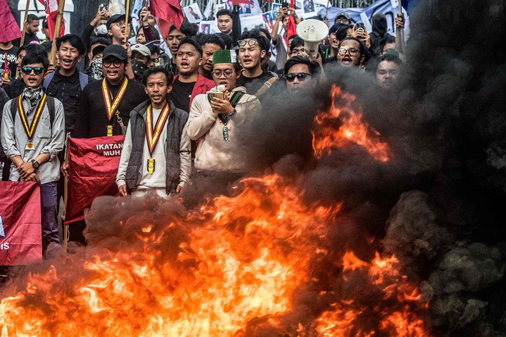 已签/印尼多地骚乱 高教部：没有大马学生涉及