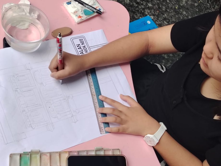 已签发 柔:“童彩国庆·写生老街”填色与写生比赛