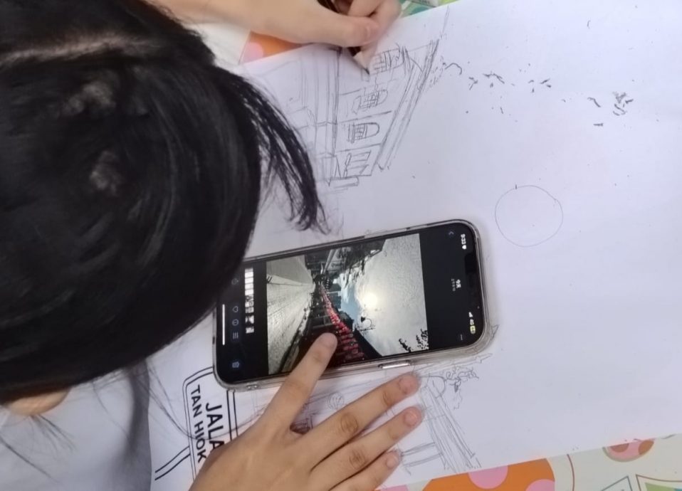 已签发 柔:“童彩国庆·写生老街”填色与写生比赛