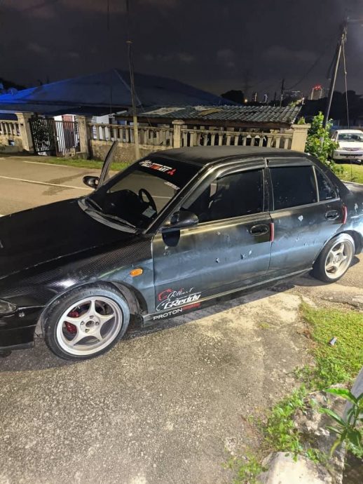 已签发 柔：包括16岁在籍学生在内 警追捕4电缆窃贼破6案