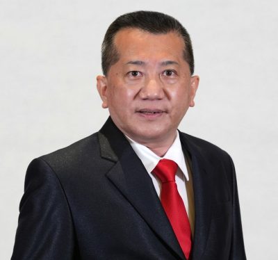 已签发 柔：封面：​RON95补贴汽油新机制开跑，各地油站积极部署，大部分民众赞扬