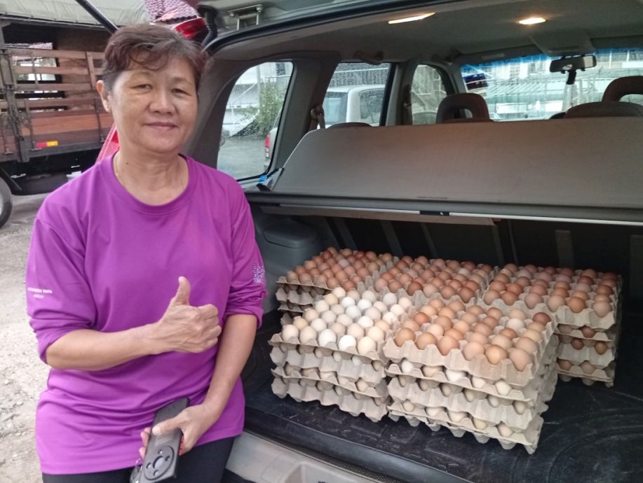 已签发 柔：封面：善心美事：锺水莲带资源返家乡助人