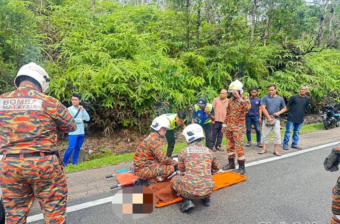 已签发 柔：版二头：一家三口遇车祸酿悲剧，母亲被夹毙，7岁女童轻伤