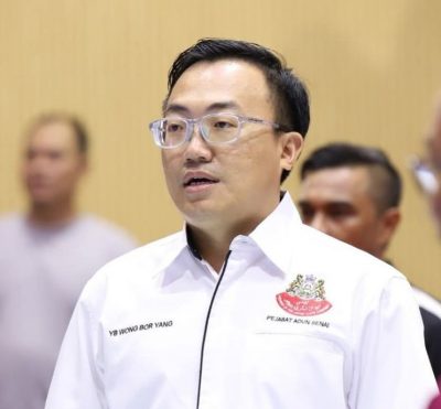 已签发 柔：版头之一：沙令电线厂冒黑烟扰民，环境局查封扣设备