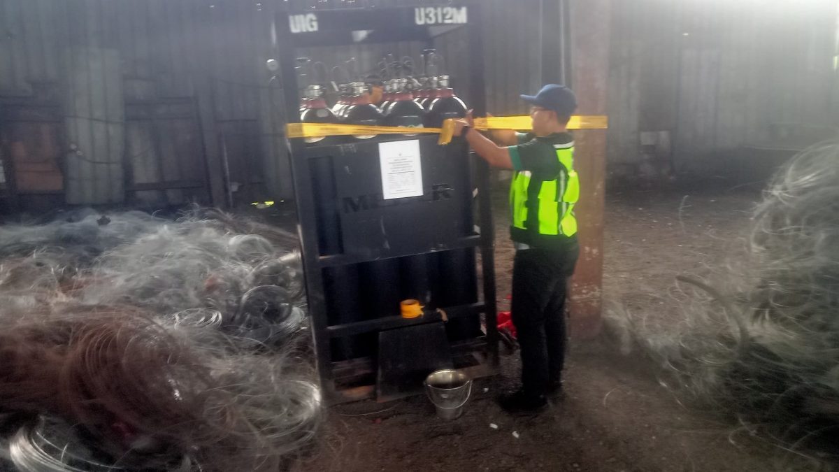 已签发 柔：版头之一：沙令电线厂冒黑烟扰民，环境局查封扣设备